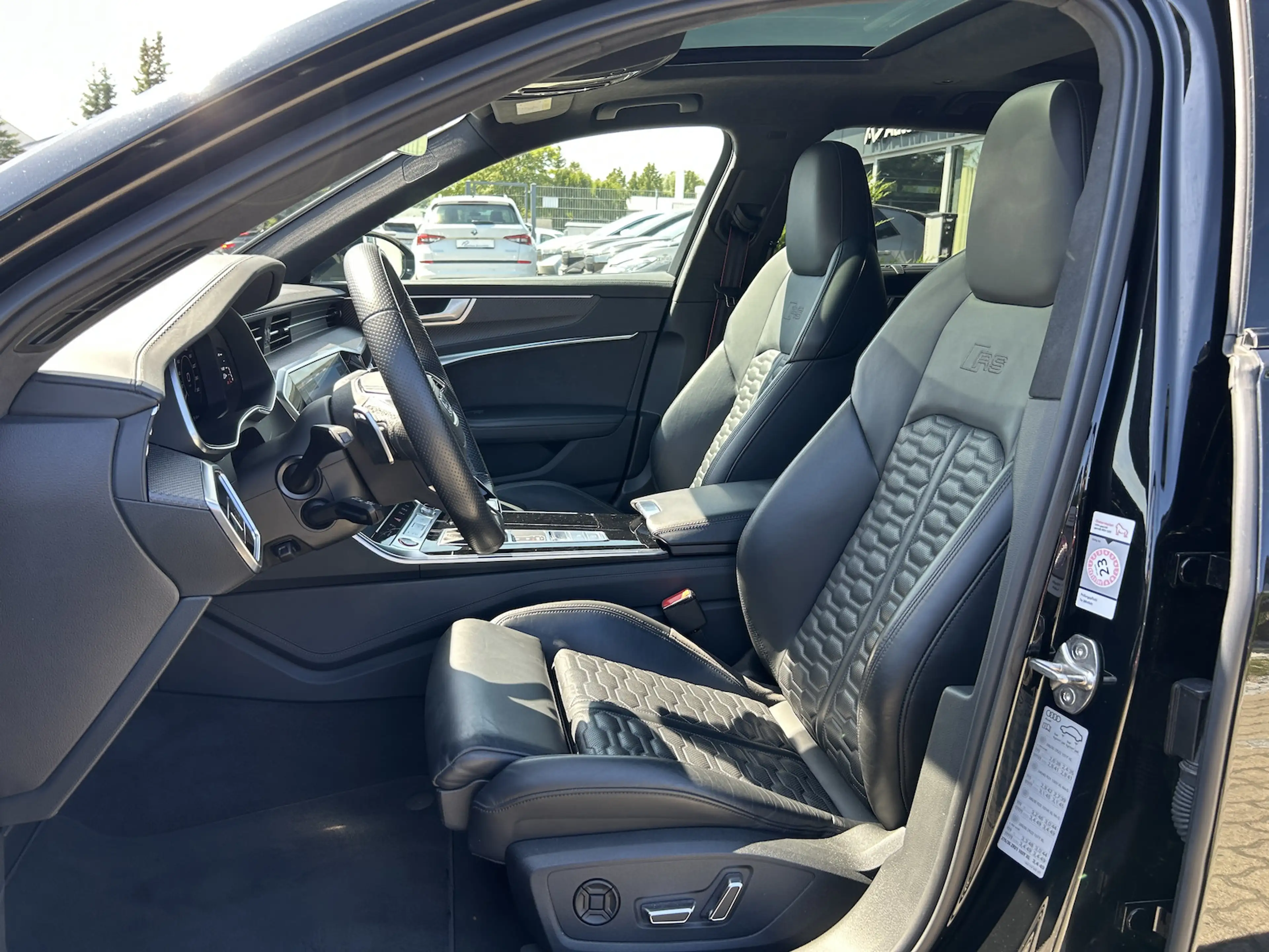 Audi RS6 4.0 TFSI quattro*Dynamik+*Keramik*Tour*Stadt* — photo 15