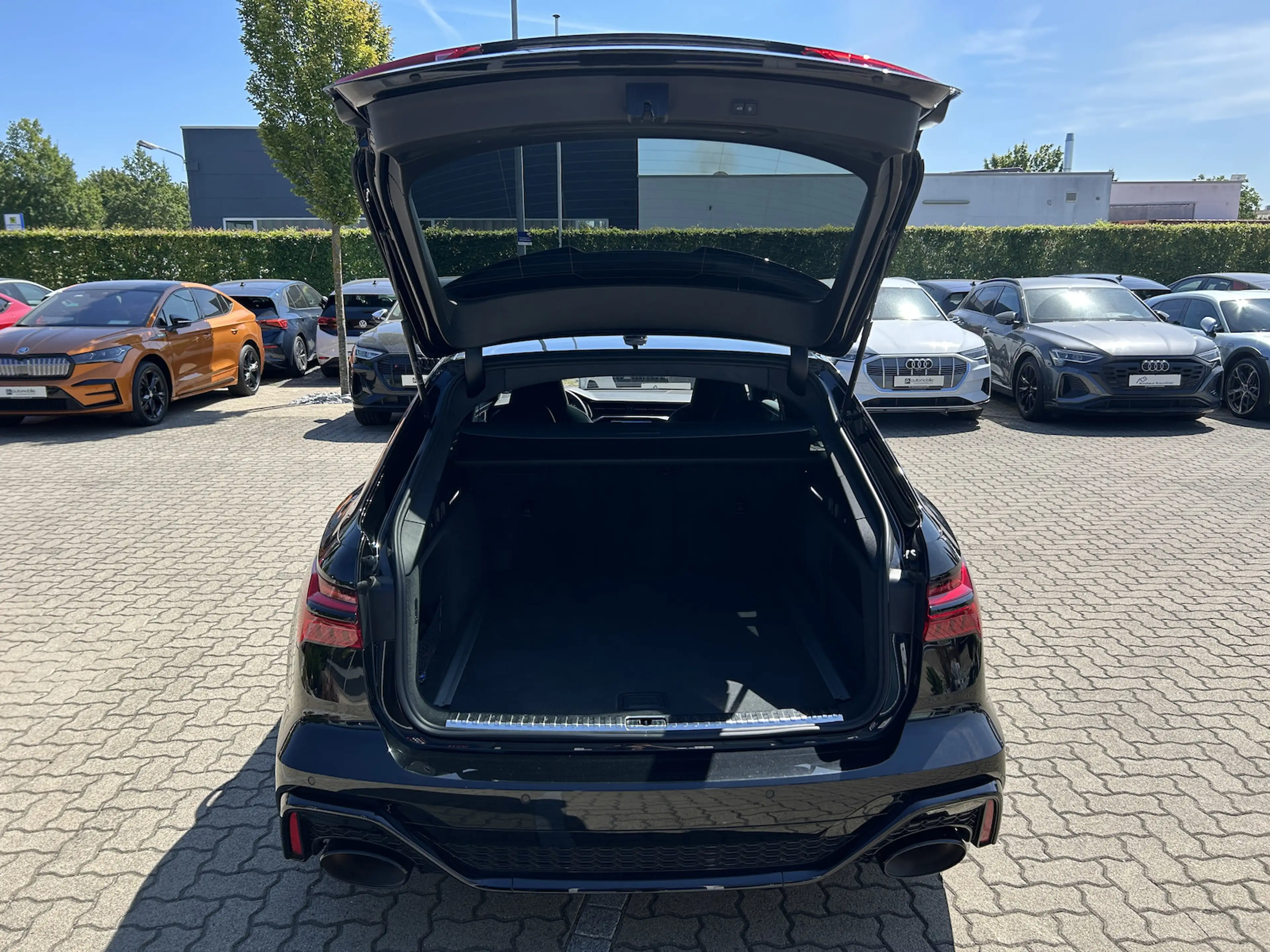 Audi RS6 4.0 TFSI quattro*Dynamik+*Keramik*Tour*Stadt* — photo 8