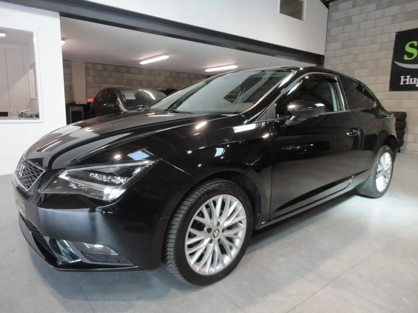 SEAT Leon 1.9 TDi Sport GPS+JALU+CLIM+1 AN GARANTIE Schwarz - 1