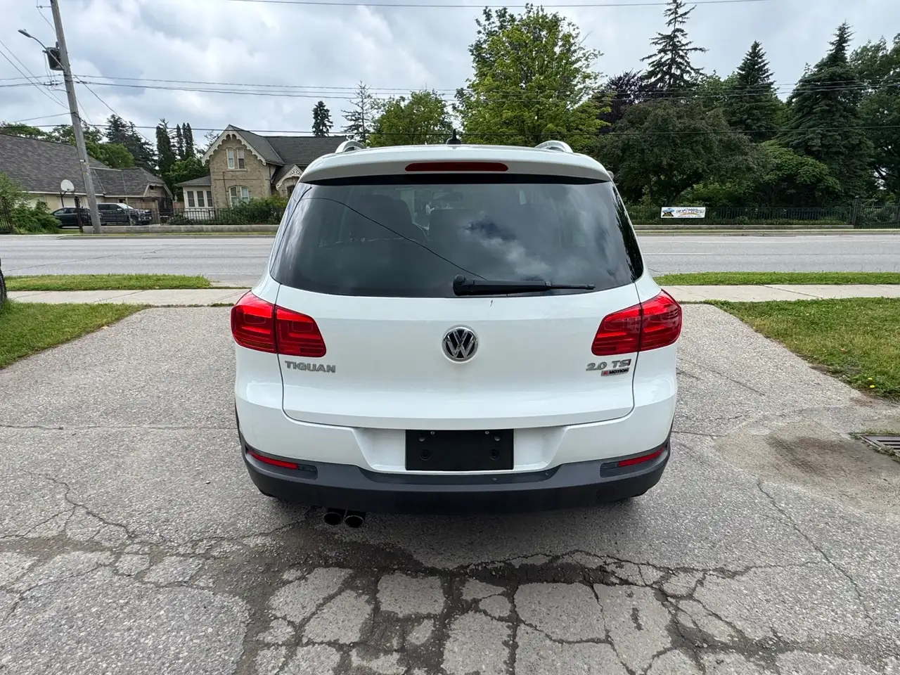 Volkswagen Tiguan photo Volkswagen Tiguan