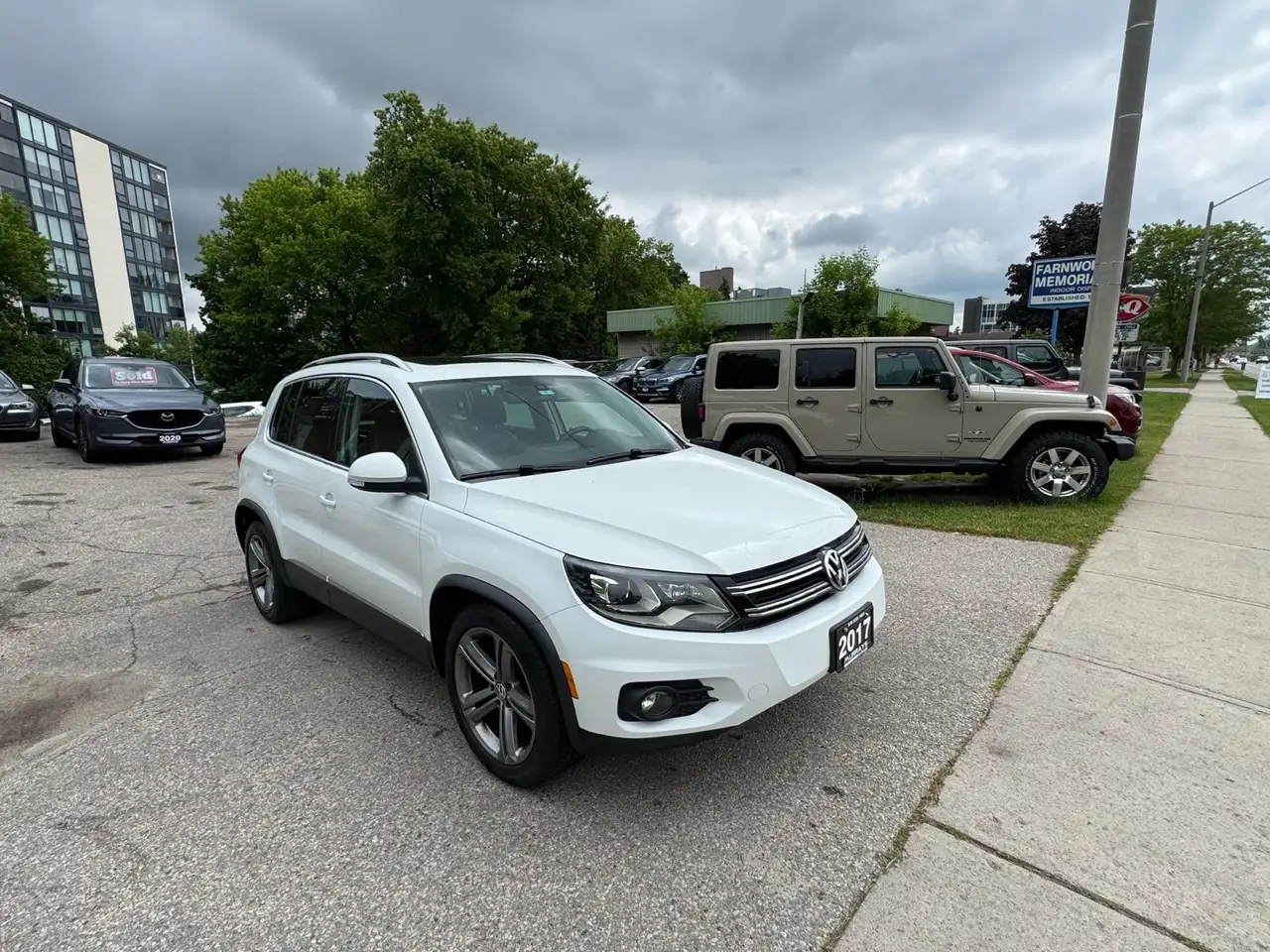 Volkswagen Tiguan photo Volkswagen Tiguan