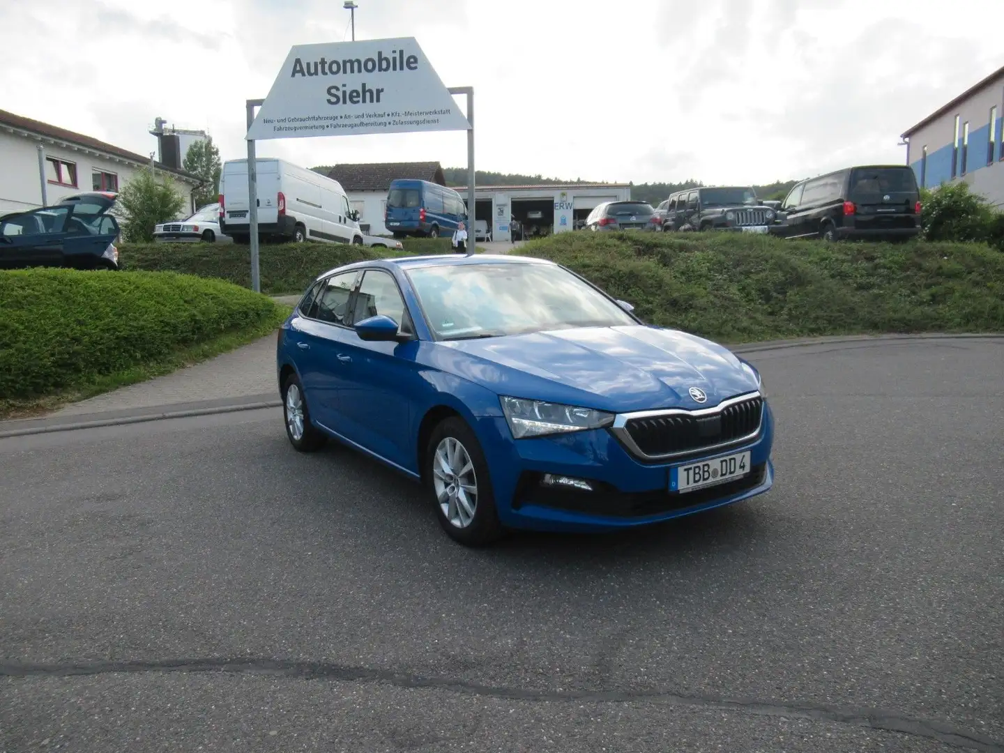 Skoda Scala Ambition Azul - 2