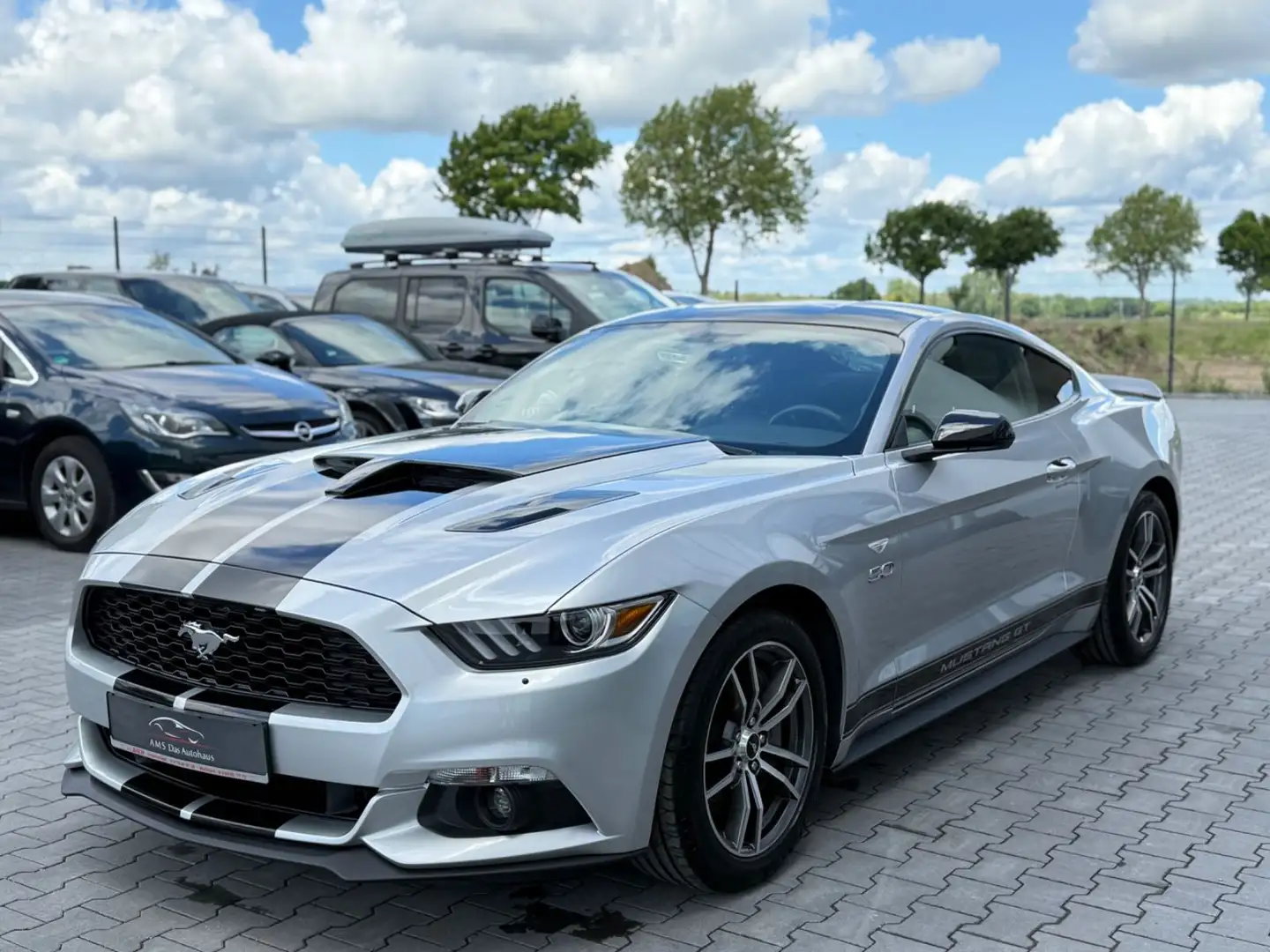 Ford Mustang 5.0 Ti-VCT V8 GT Leder Navi Autom.Carfax Silber - 1