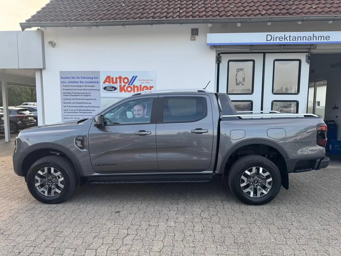 Ford Ranger Plug-in-Hybrid Wildtrak-Technologie e-4WD Gris - 2
