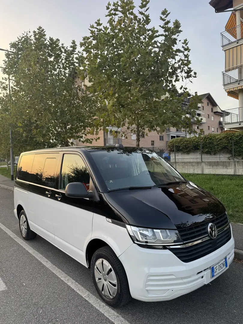 Volkswagen Transporter - 1