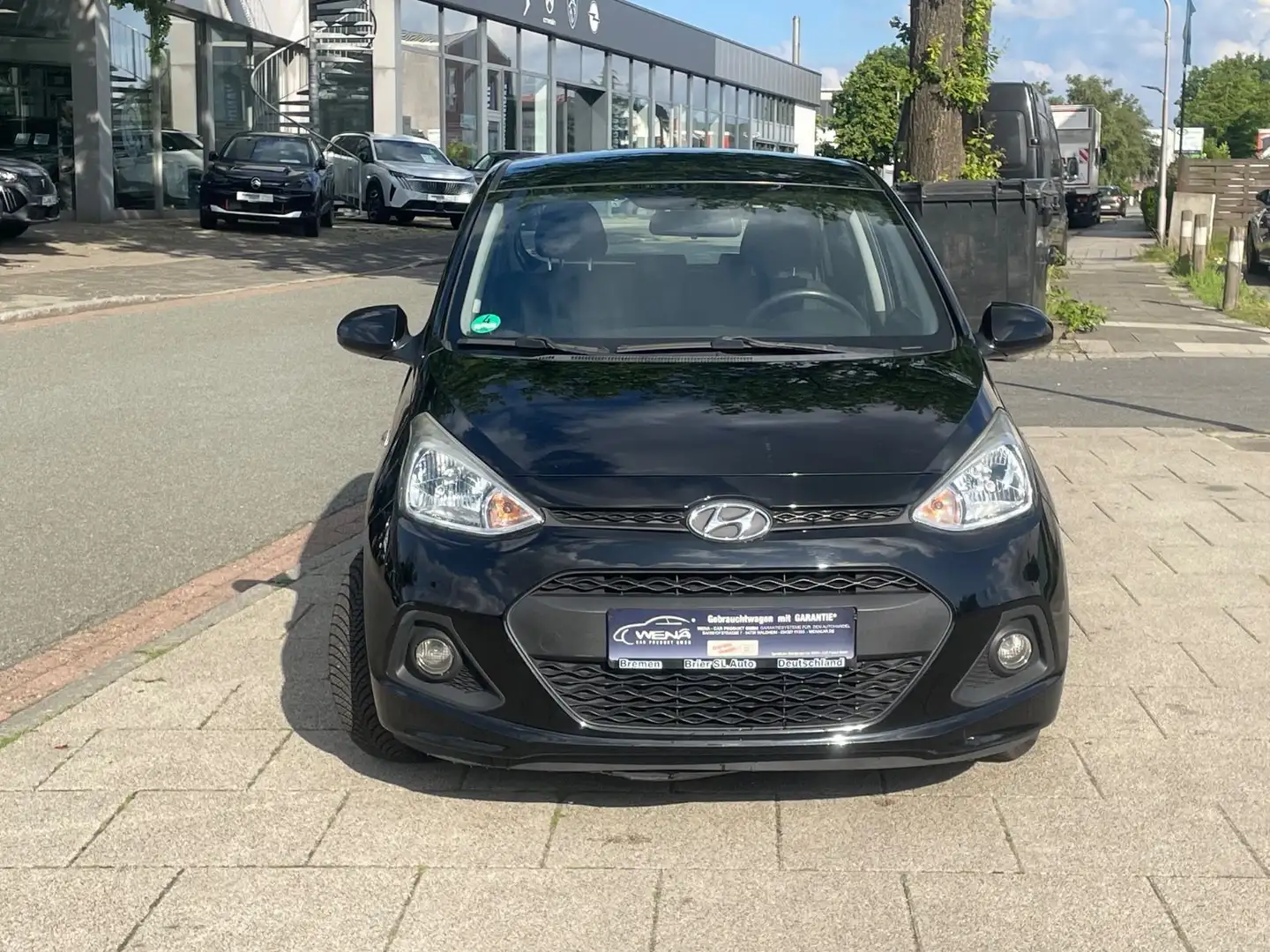 Hyundai i10 Trend,SHZ,Garantie,Tüv Neu Noir - 2