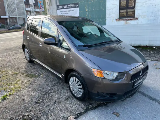 Mitsubishi Colt 1.3 ClearTec Motion / 2.Hand / Klima / PDC / SHZ.