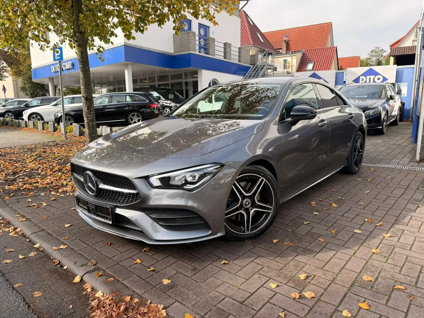 Mercedes-Benz CLA 200 7G-DCT/AMG/NIGHT/MBUX/NAVI/LED Gris - 1