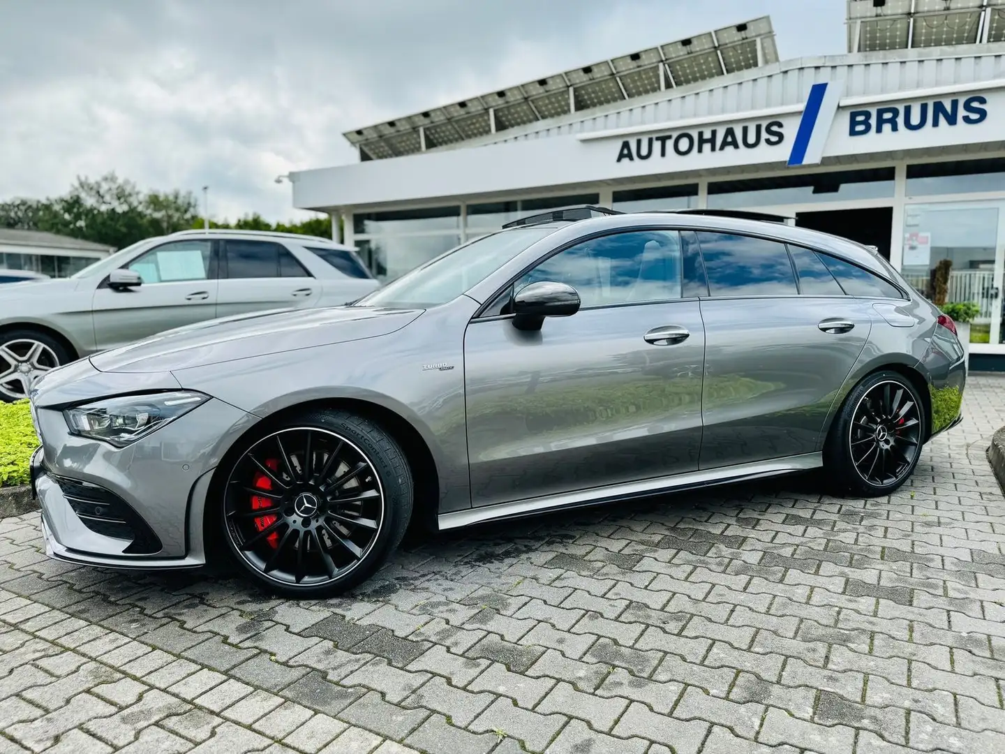 Mercedes-Benz CLA 35 AMG 4M SB AMG, Aerodynamik, HUD, Panodach, Sound, RFK Grau - 2