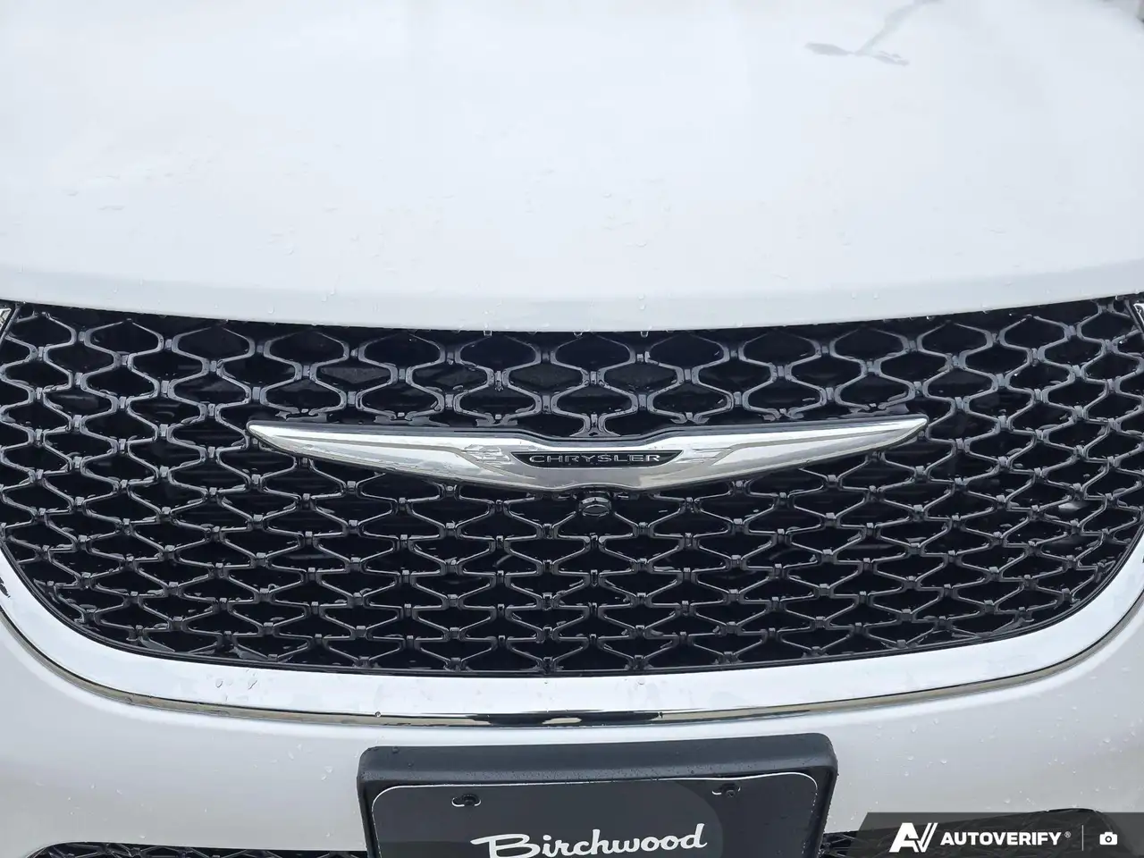 Chrysler Pacifica снимка Chrysler Pacifica