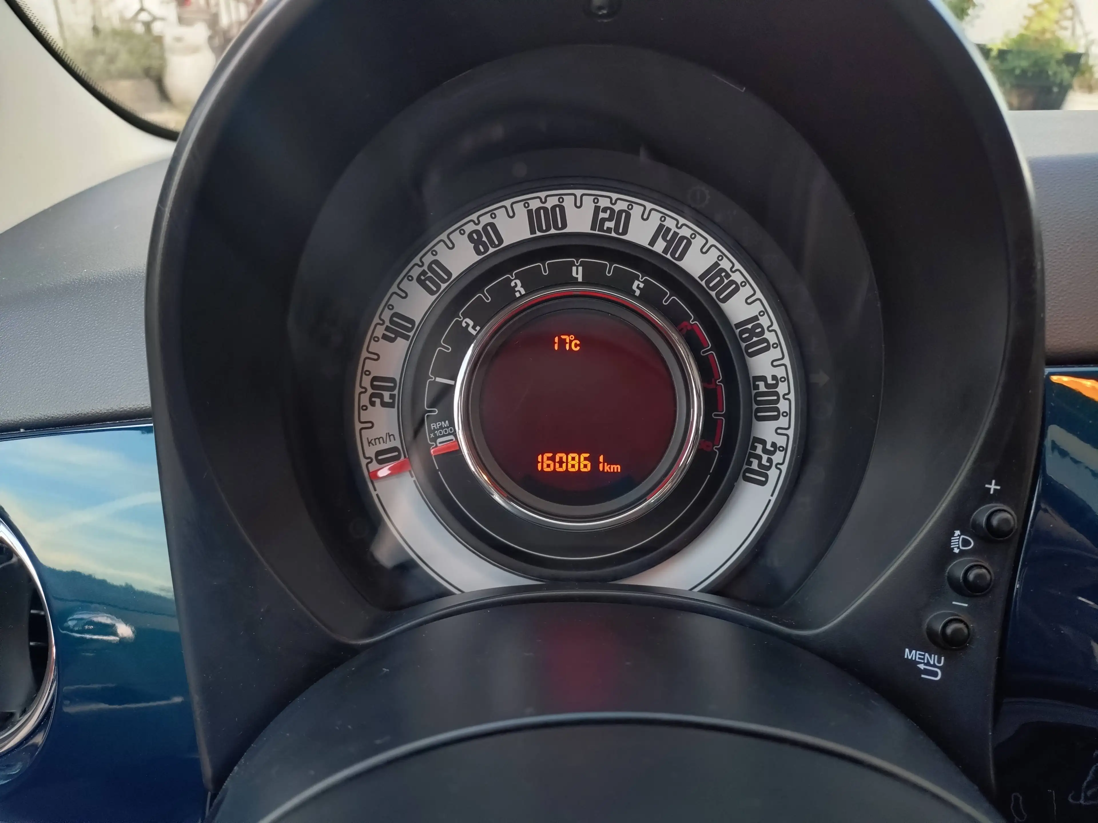 Fiat 500 Lounge — photo 4