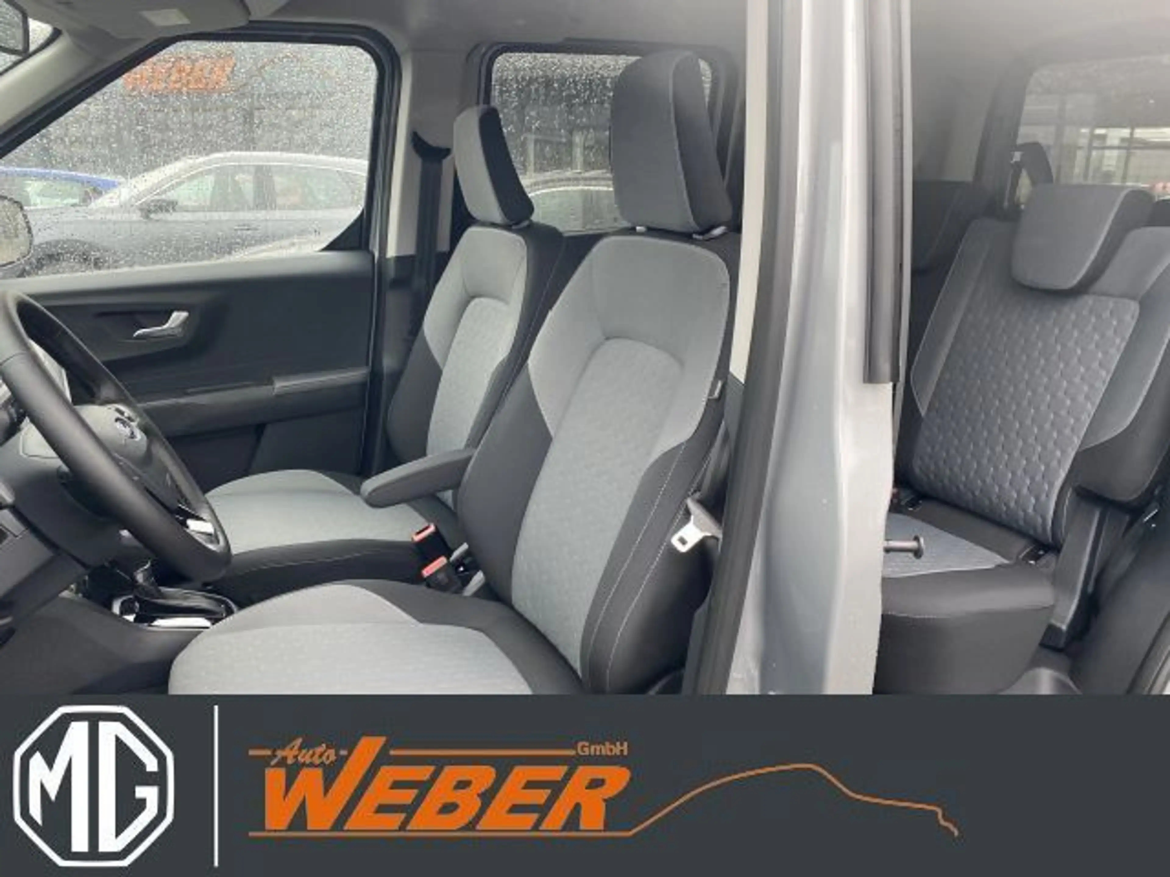 Ford Tourneo Courier Titanium Automatik APP Kamera — photo 9