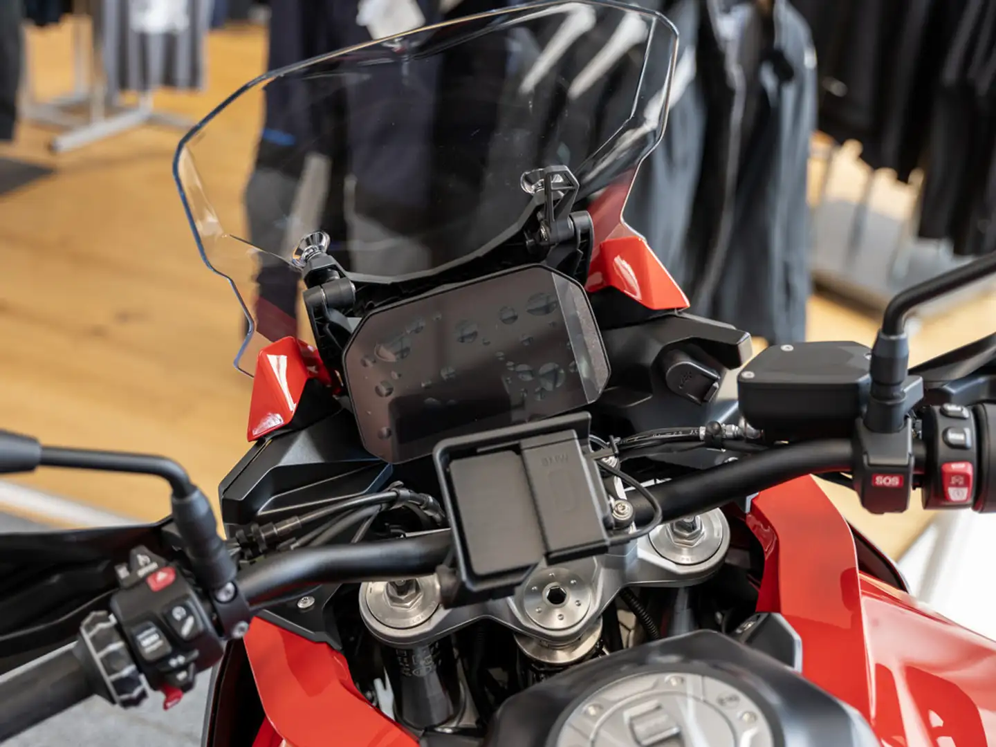 BMW F 900 XR KOMFORT-P. DYNAMIC-P. GRIFFHEIZUNG Rood - 2