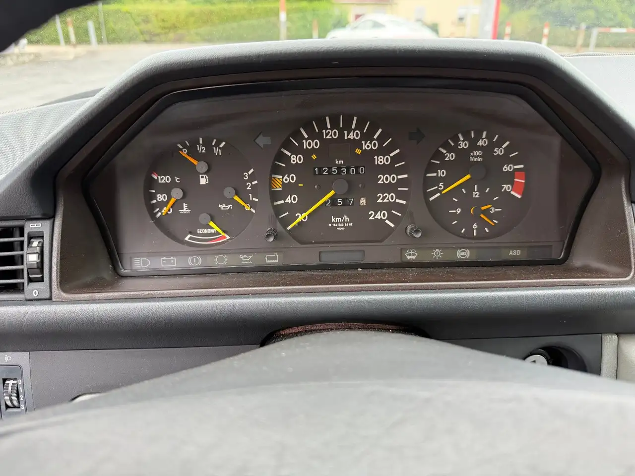 Mercedes-Benz 260 E H-Zulassung, foto 8