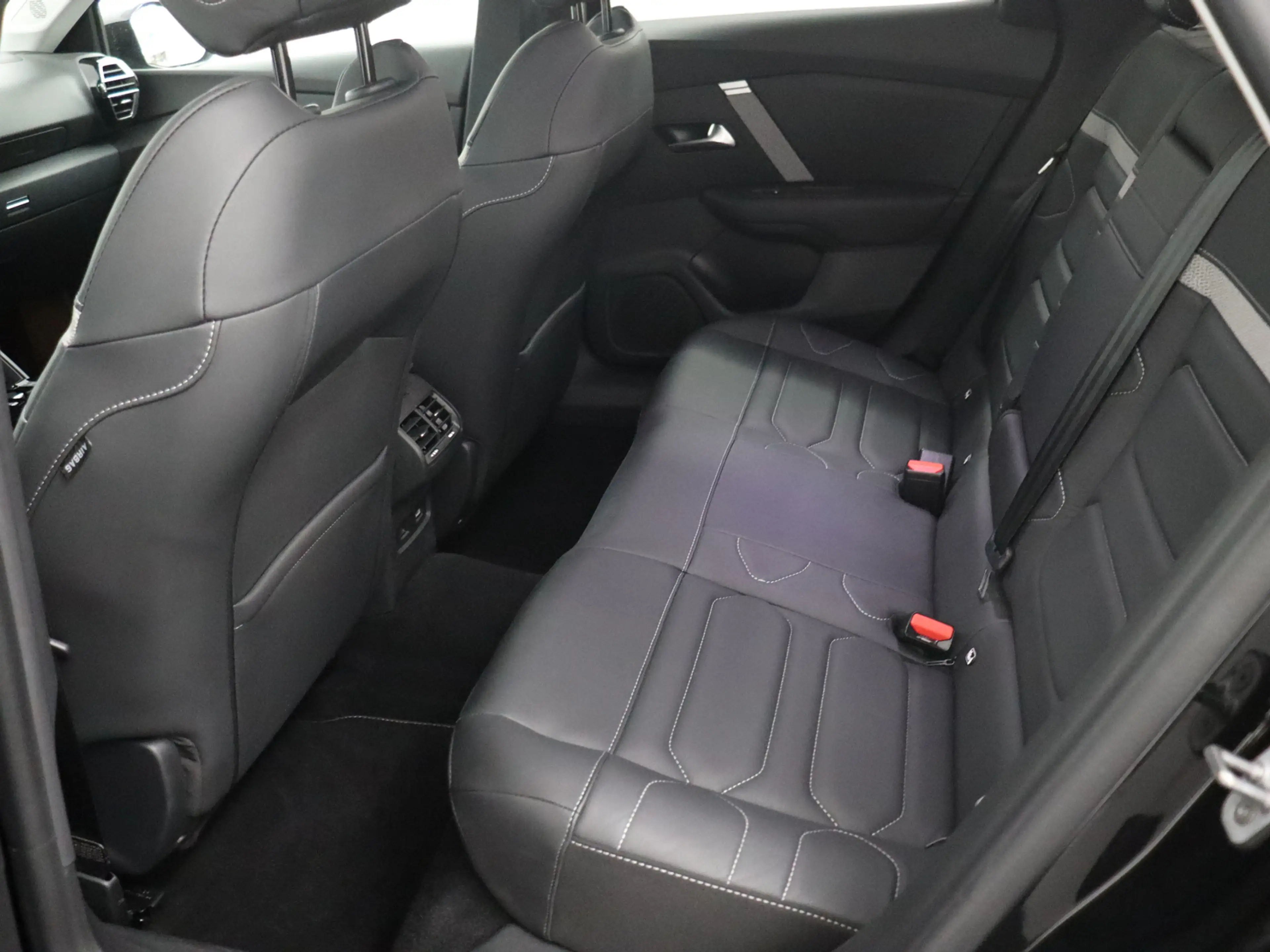 Citroen C4 X 1.2 Puretech Shine afnb Trekhaak, Apple Carplay/An — photo 18