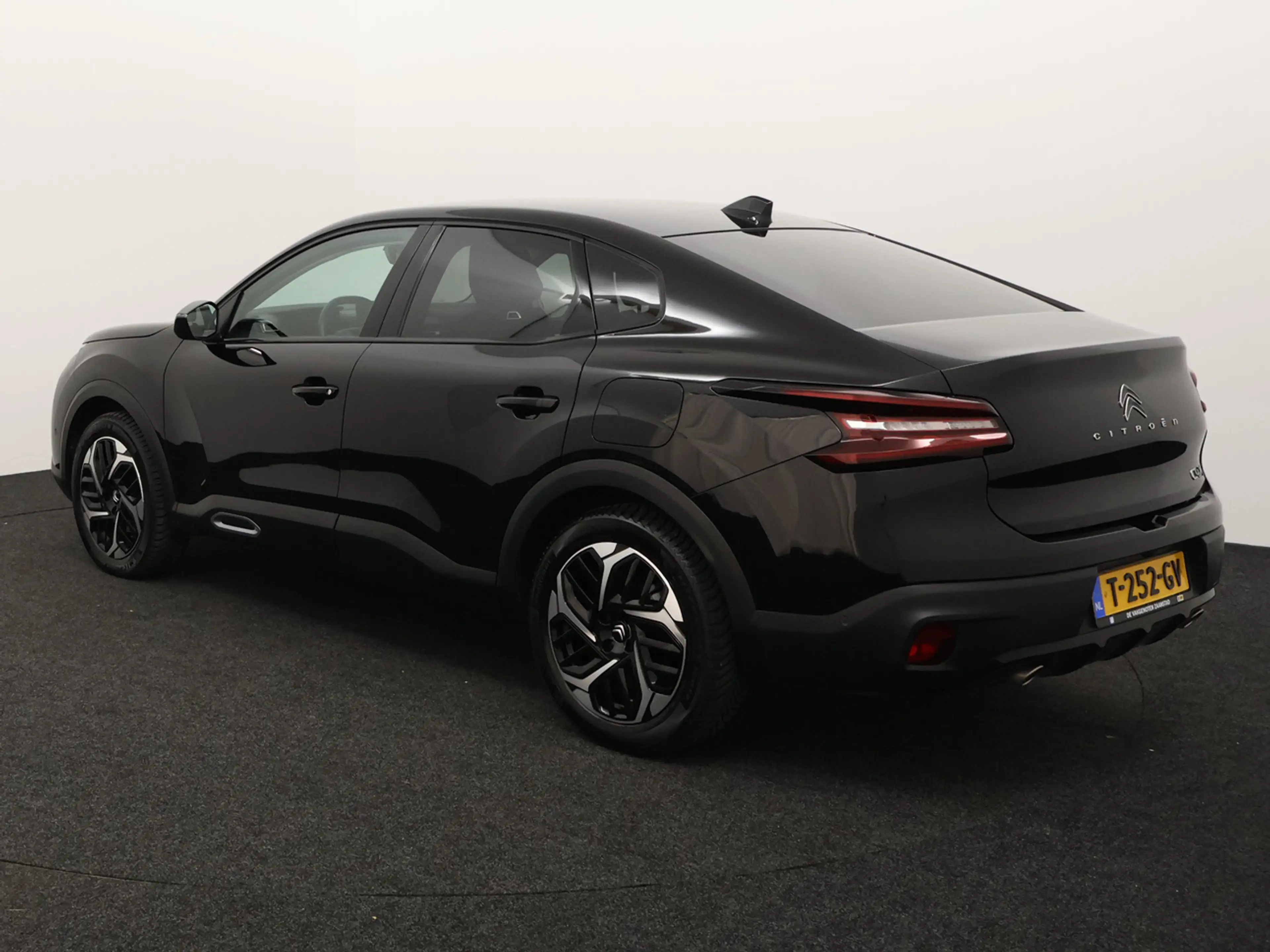 Citroen C4 X 1.2 Puretech Shine afnb Trekhaak, Apple Carplay/An — photo 3