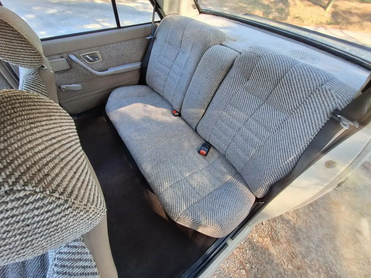 Peugeot 305 SR, foto 11