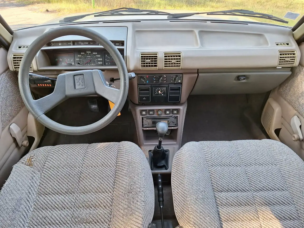 Peugeot 305 SR, foto 9