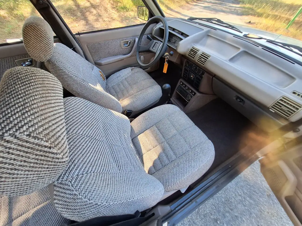 Peugeot 305 SR, foto 10