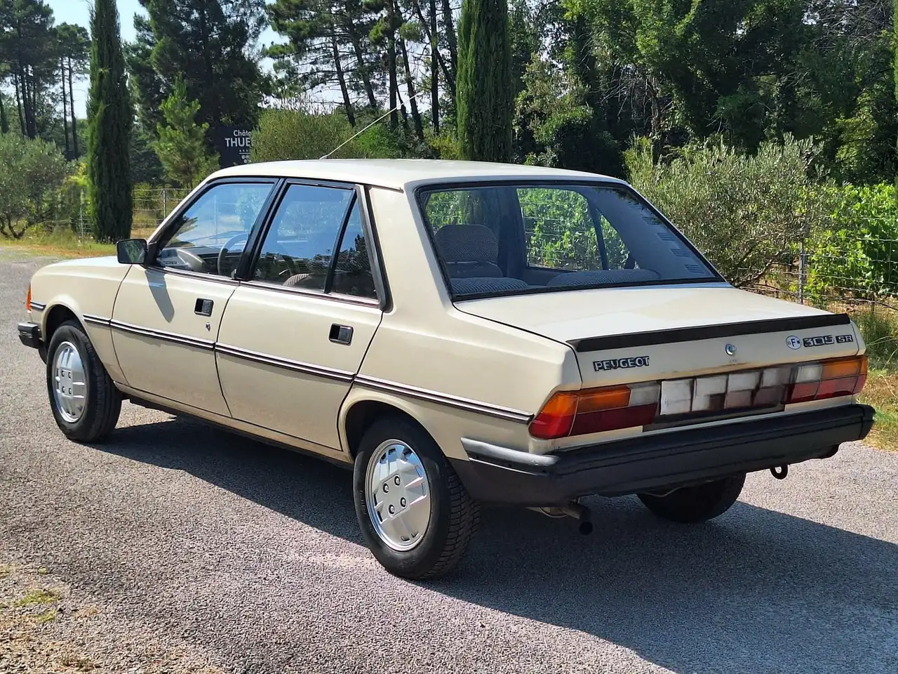 Peugeot 305 SR, foto 3