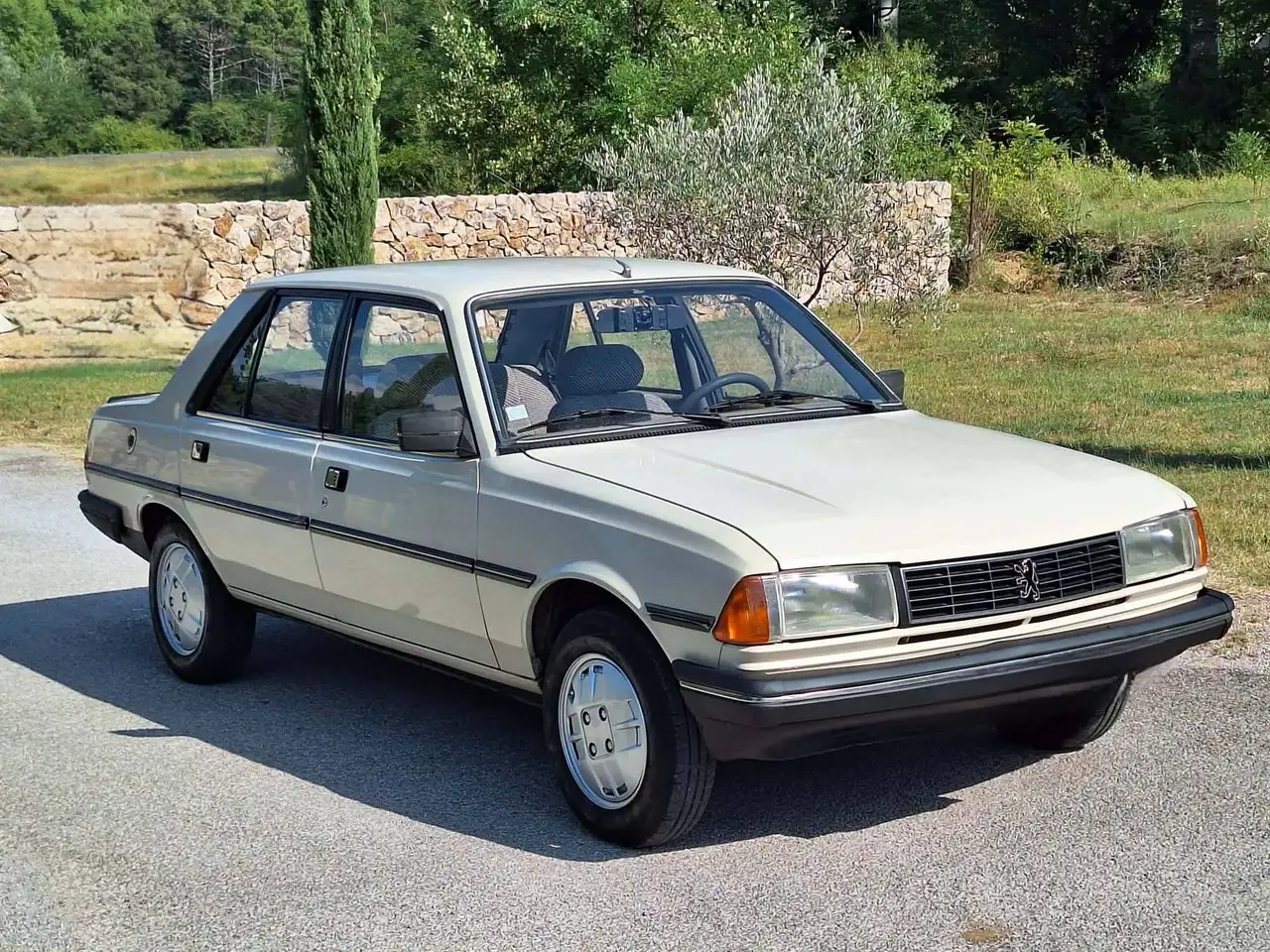 Peugeot 305 SR, foto 7