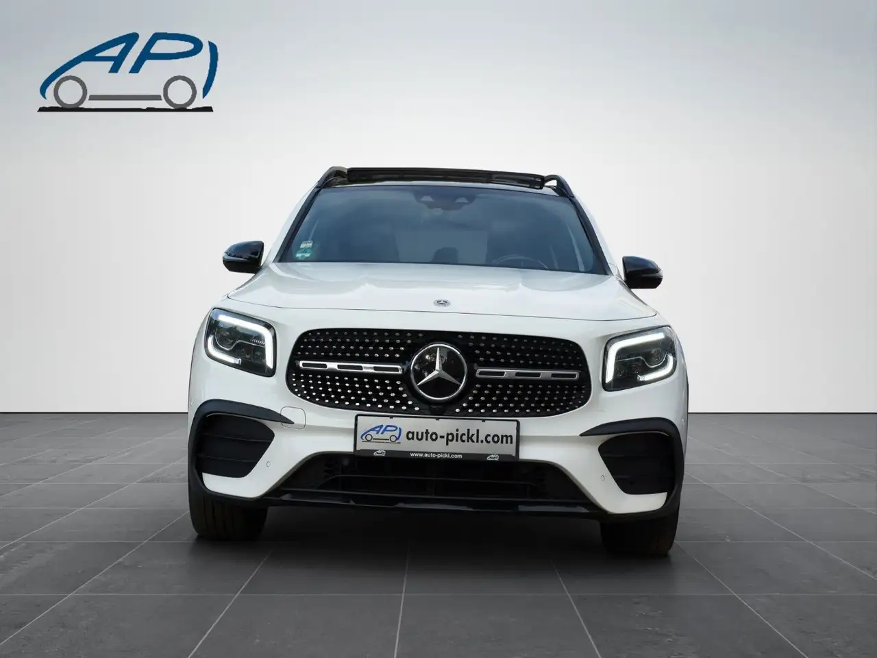 2022 Mercedes-Benz GLB 200 d AMG Line Pano Park+Night Paket LED AHK, photograph 2