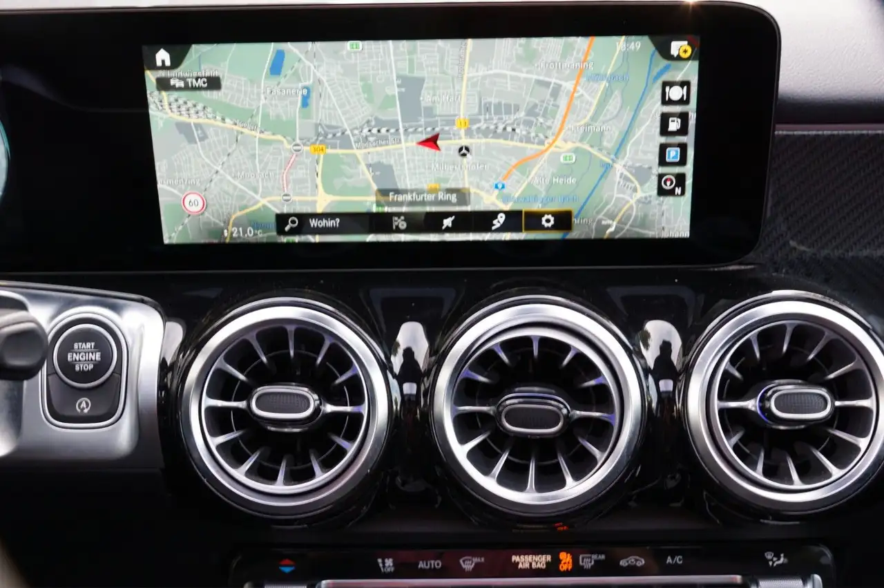 2022 Mercedes-Benz GLB 200 d AMG Line Pano Park+Night Paket LED AHK, photograph 9