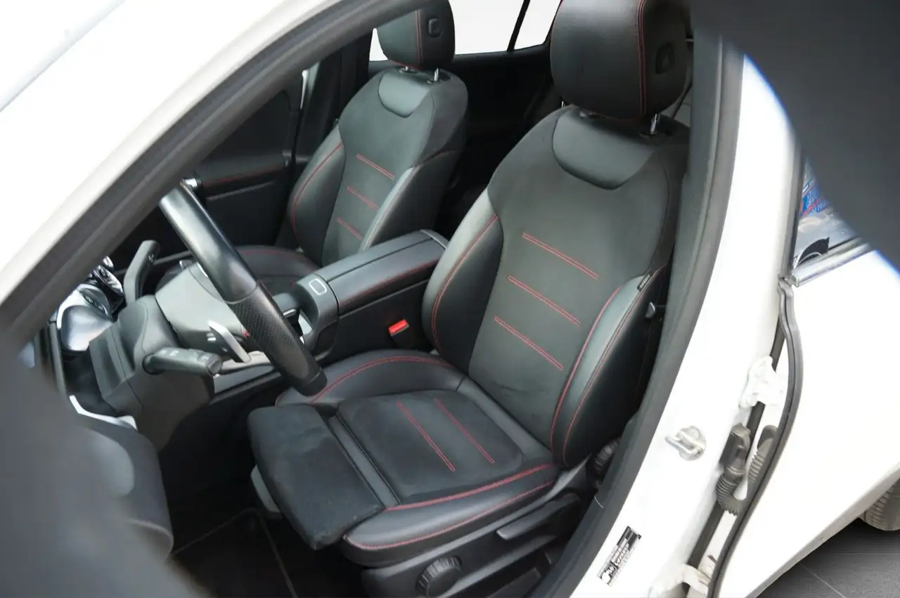 2022 Mercedes-Benz GLB 200 d AMG Line Pano Park+Night Paket LED AHK, photograph 6