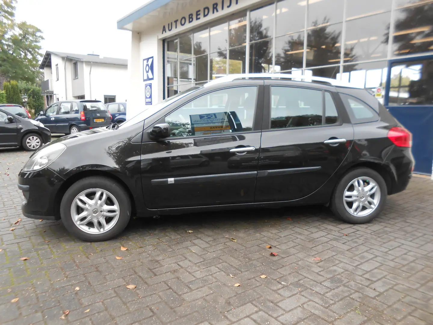Renault Clio Estate 1.2 TCE Corporate Sport Airco / Trekhaak / Zwart - 2