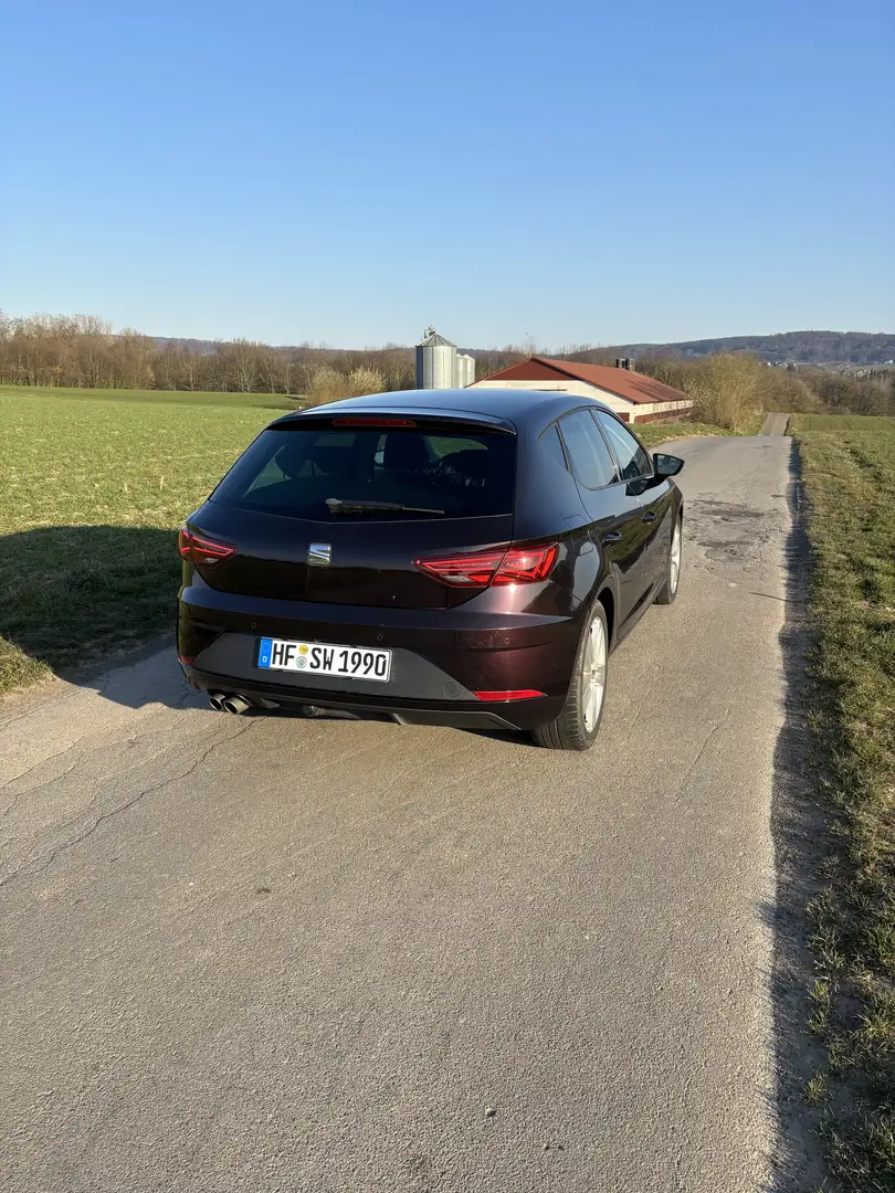 SEAT Leon FR LED AHK PDC CAM 8fach Violett - 2