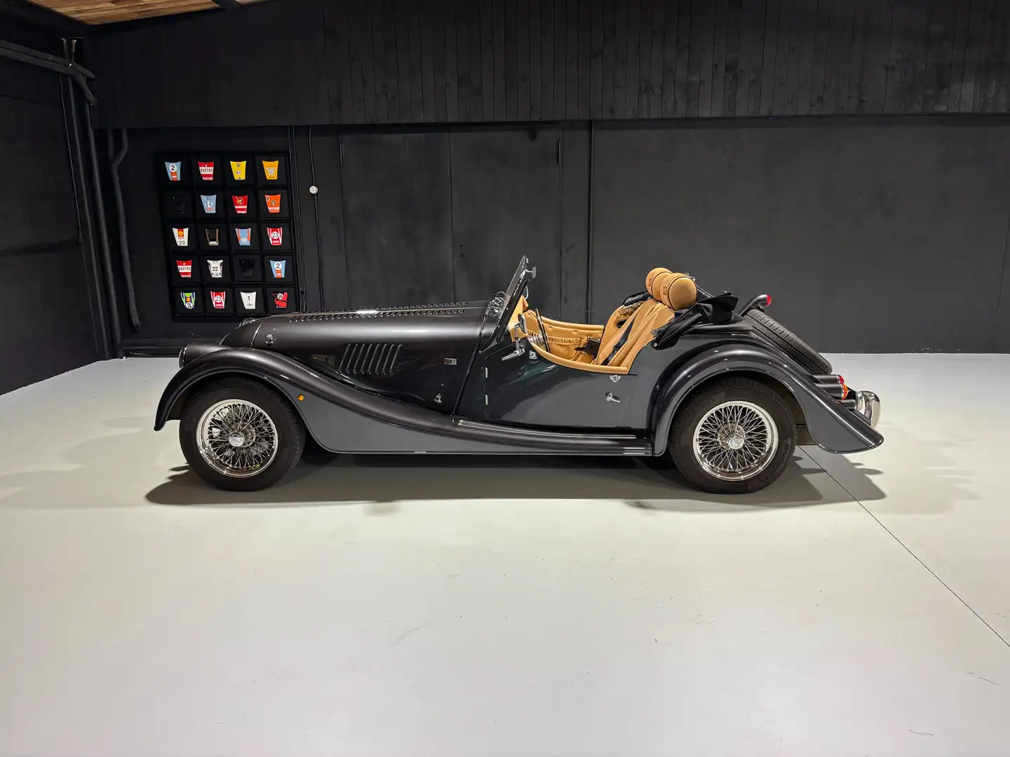 Morgan Plus 4 Plus 4 2.0i Grau - 2