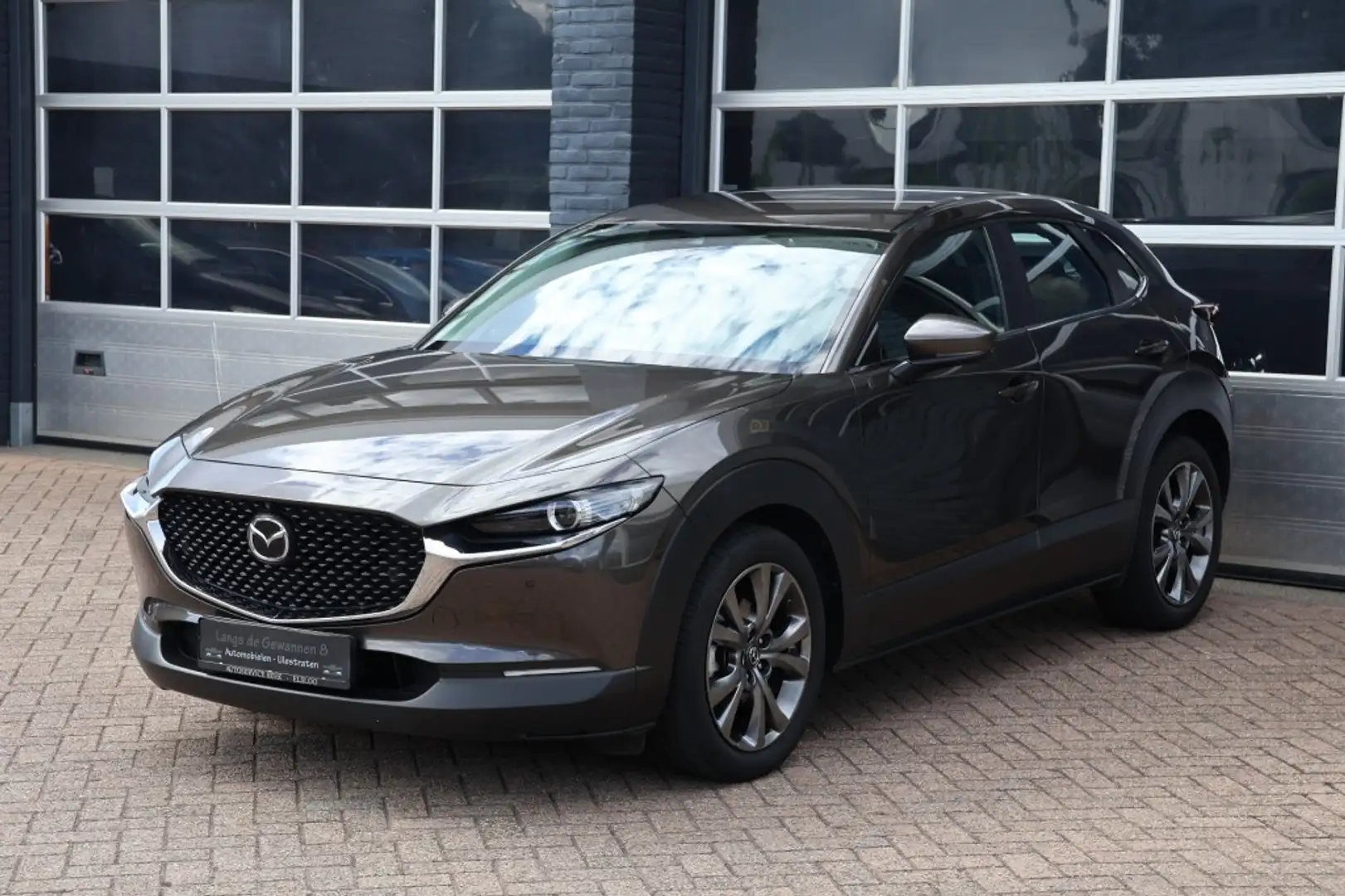 Mazda CX-30 2.0 e-skyactiv-X M-Hybrid- comfort 179 pk Grau - 1