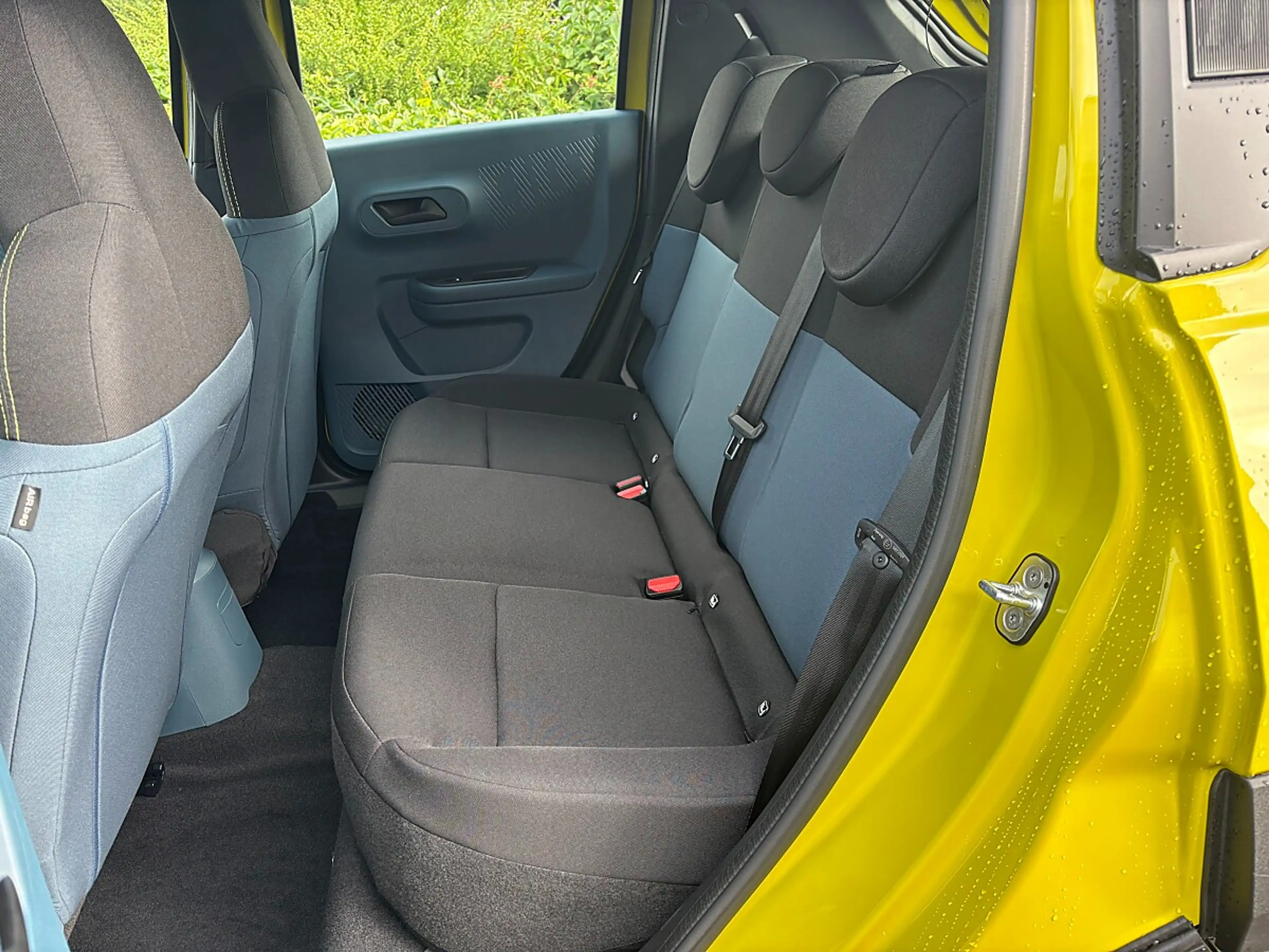 Fiat Grande Panda Hybrid mHEV 110 6-Gang eDCT Icon — photo 7