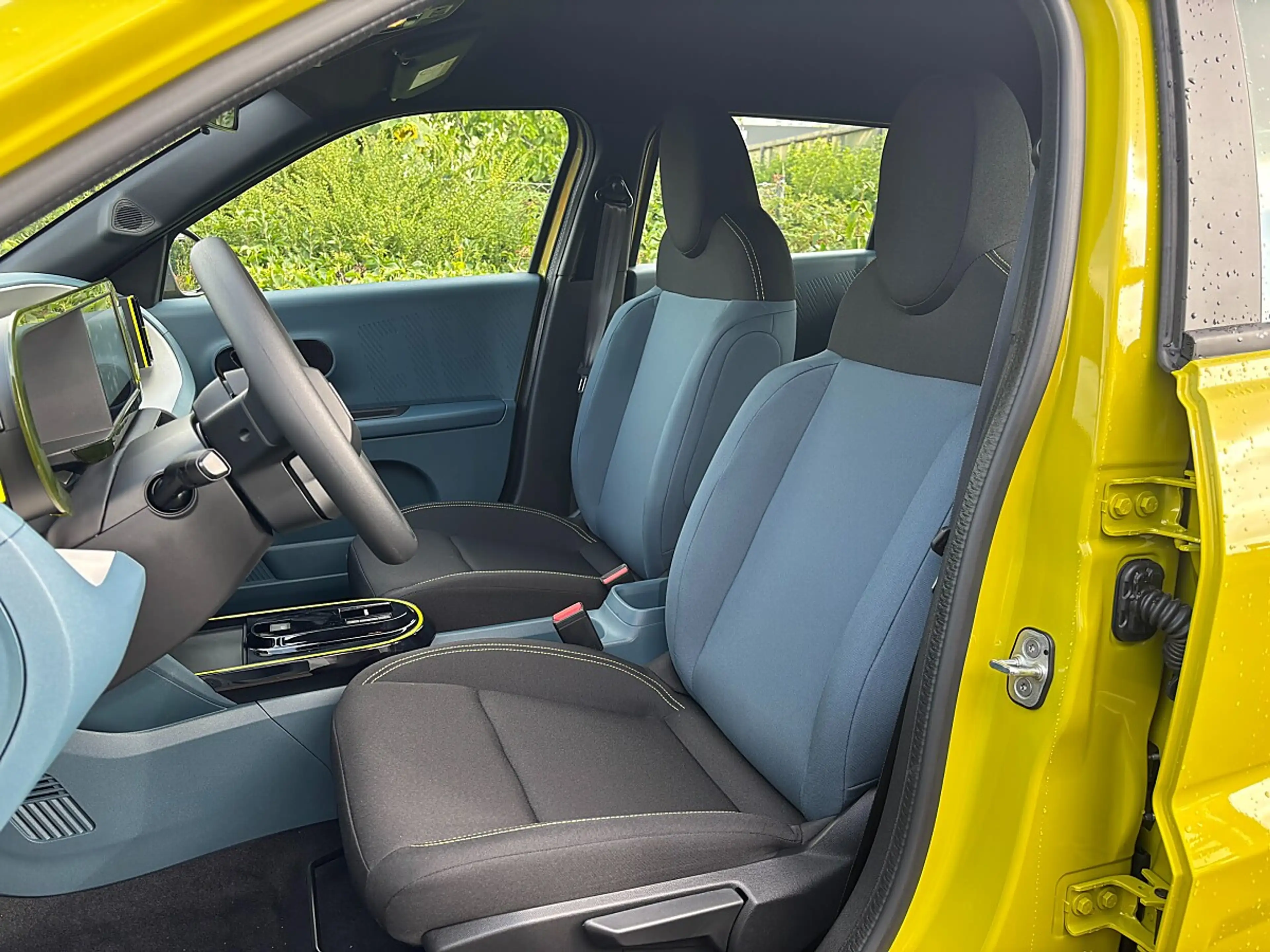 Fiat Grande Panda Hybrid mHEV 110 6-Gang eDCT Icon — photo 8
