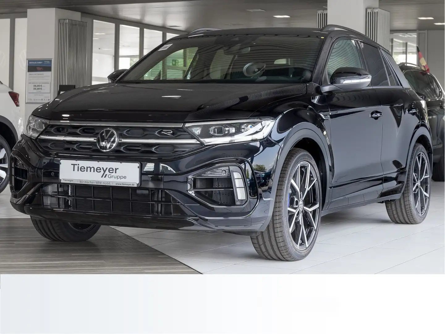 Volkswagen T-Roc 2.0 TSI DSG 4M R AHK PANO DCC IQ.DRIVE IQ. Schwarz - 2