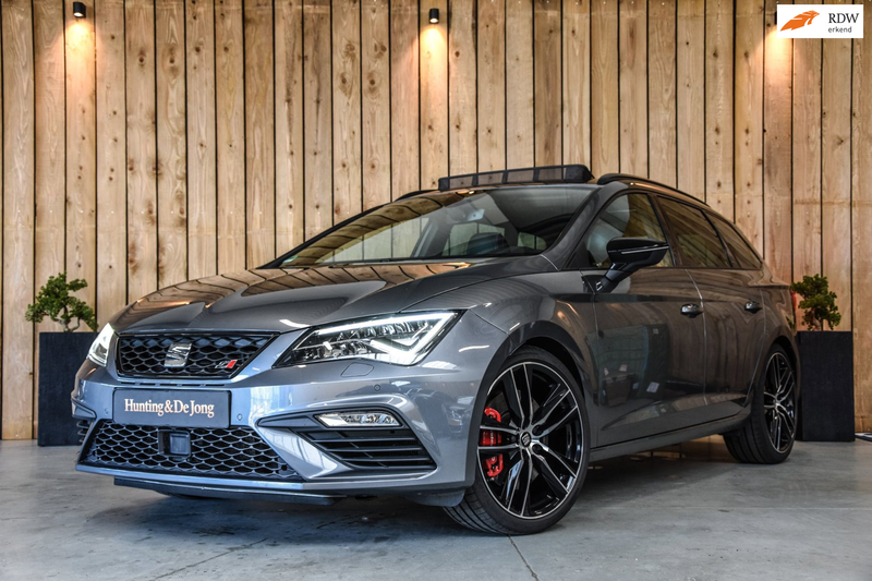 SEAT Leon ST 2.0 TSI CUPRA 300 4DRIVE *Pano*Camera*Keyless*A