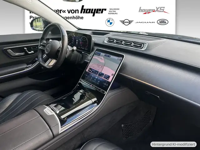 Mercedes-Benz S Class view 4