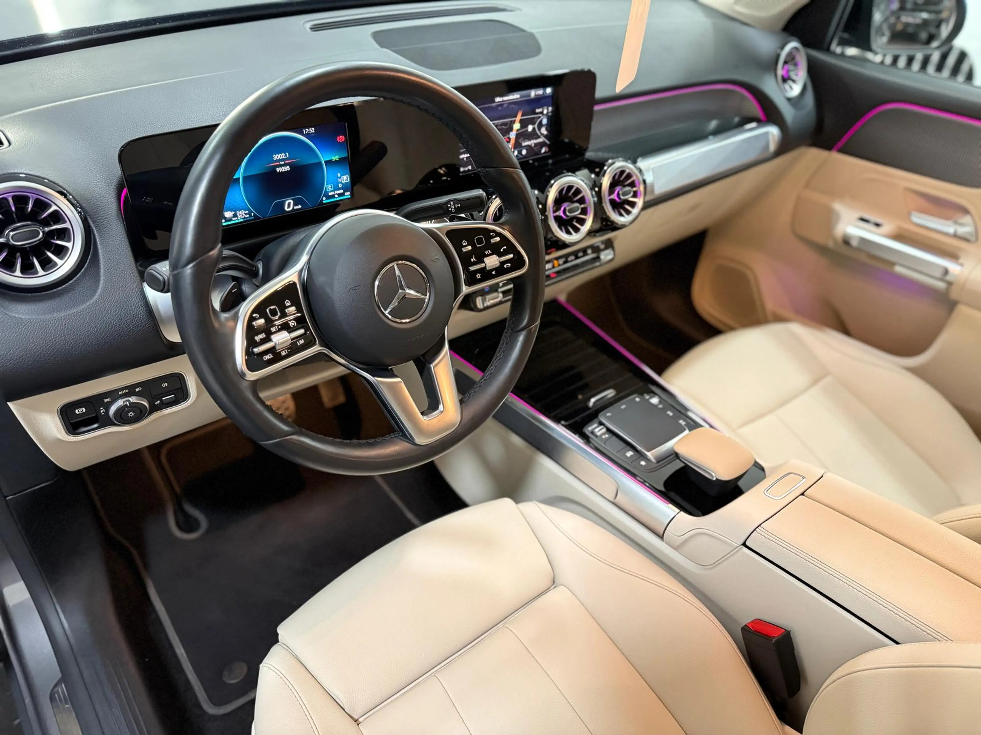 Mercedes-Benz EQB 300 4M AMG 19"*LEDER BEIGE*AMBI*LED*KAM* — photo 13