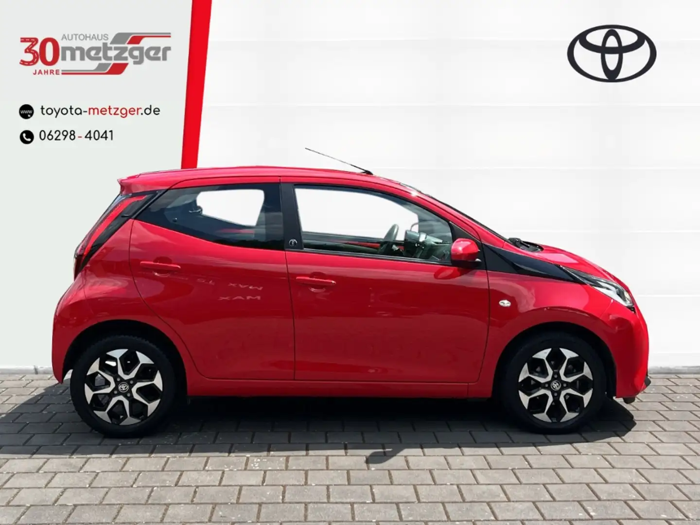 Toyota Aygo 1.0 AUTOMATIK X-Play Team D +Klima +Kamera Rot - 2