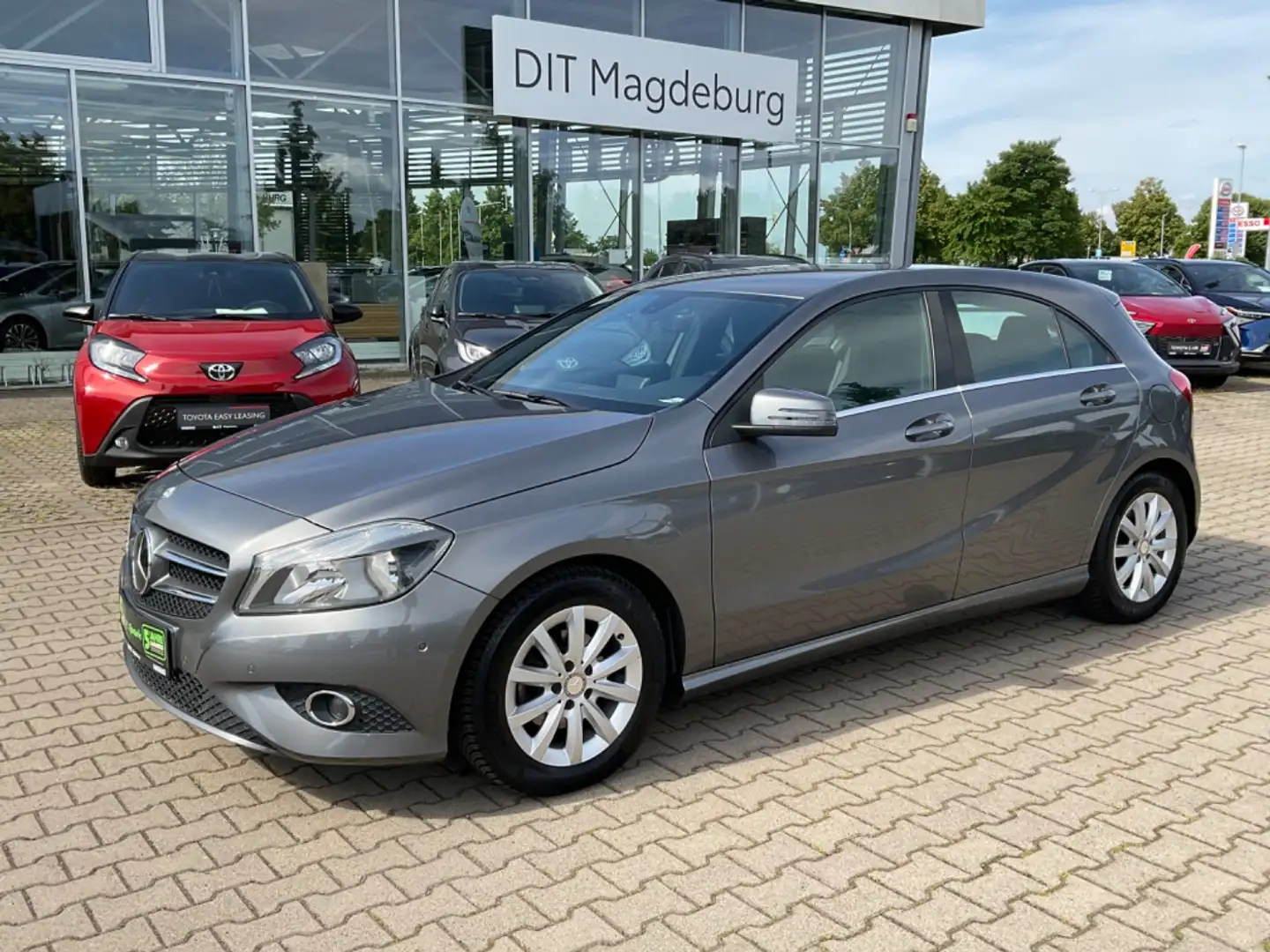 Mercedes-Benz A 180 CDI Style BlueEfficiency PDC,Navi.Sportsitz Grau - 2