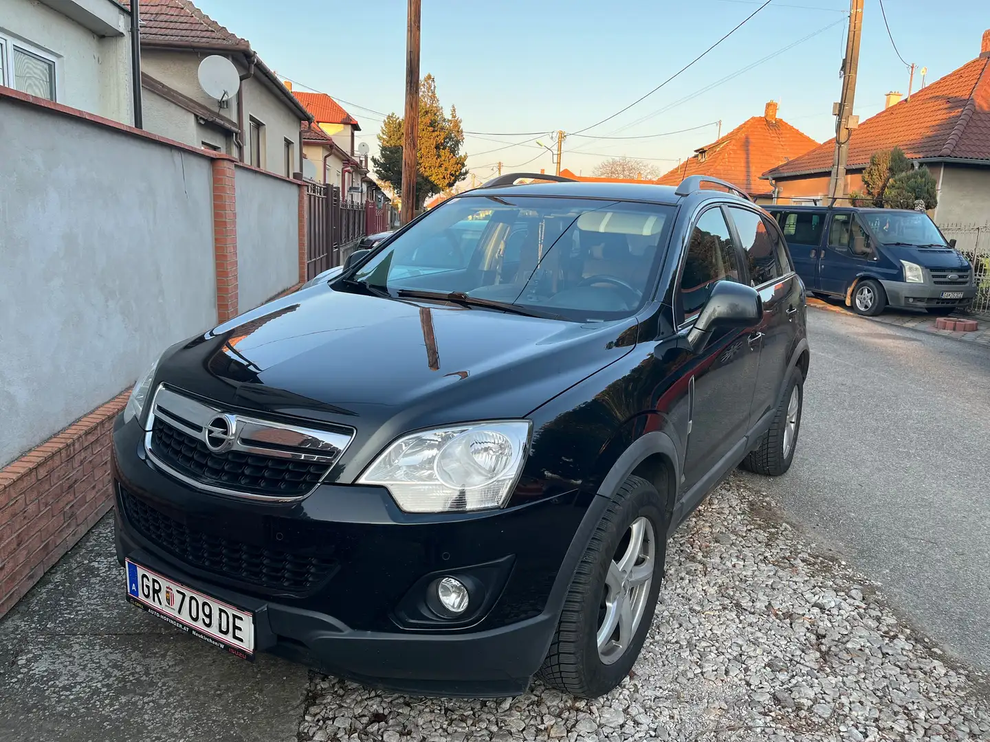 Opel Antara 2,2 CDTI Style DPF Aut. Schwarz - 1
