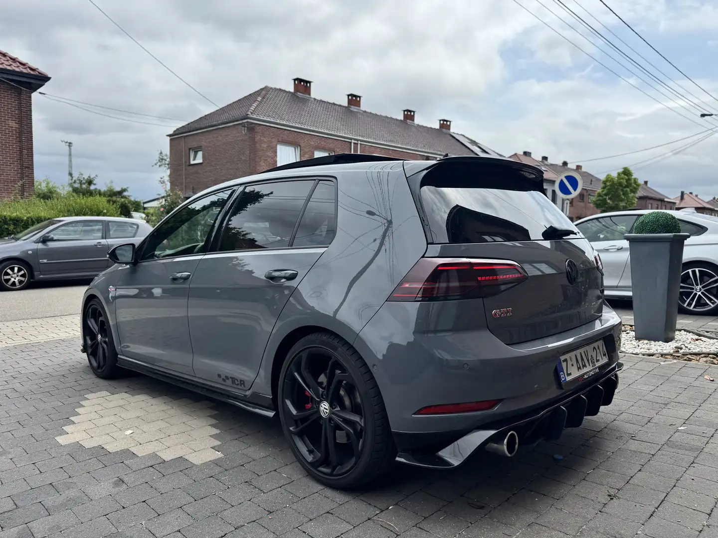 Volkswagen Golf GTI 2.0 TSI TCR OPF DSG - 2