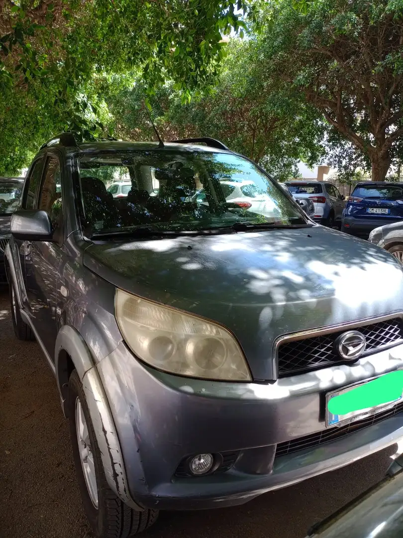 Daihatsu Terios 1.5 SX O.F. Gris - 2