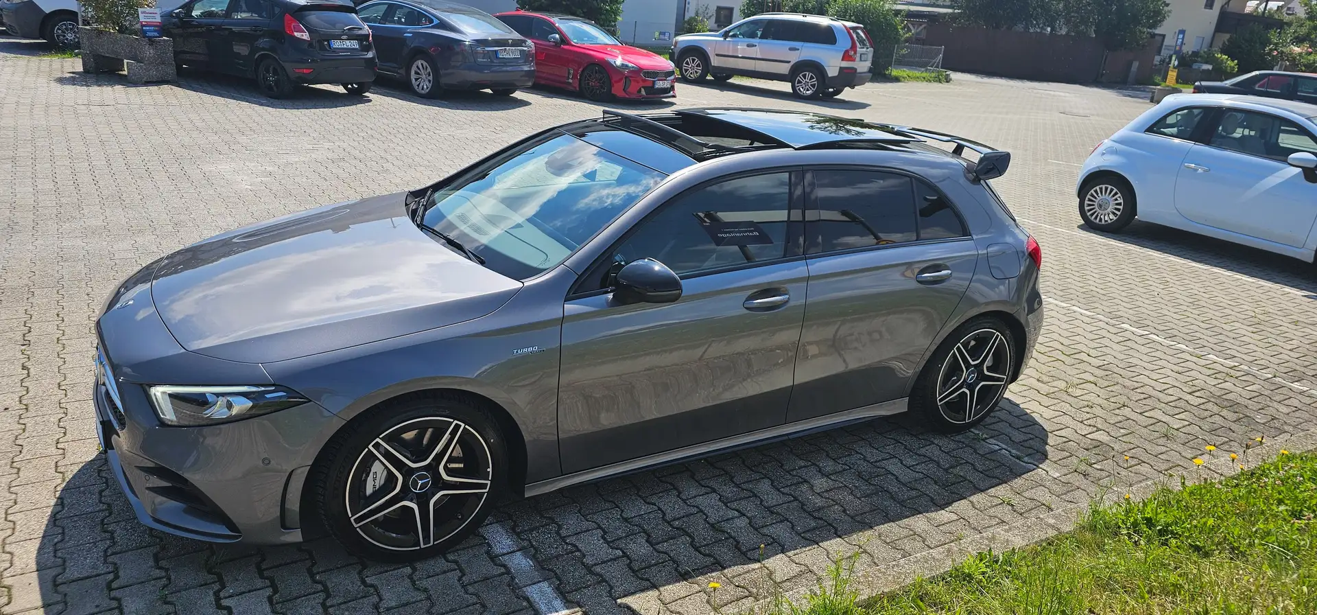 Mercedes-Benz A 35 AMG 4Matic*Night*Pano*Navi*Kamera*LED*MBUX*Widescreen* Grigio - 2