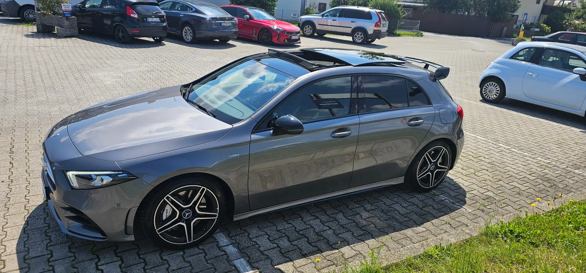 Mercedes-Benz A 35 AMG 4Matic*Night*Pano*Navi*Kamera*LED*MBUX*Widescreen* Gris - 2