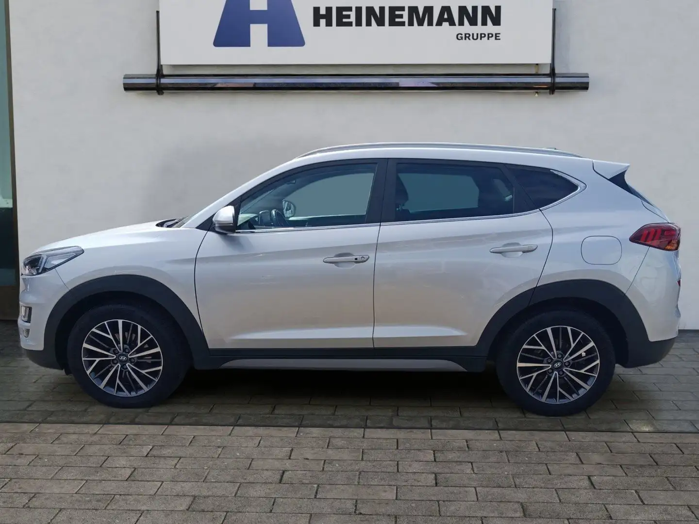 Hyundai TUCSON 1.6 TGDI DCT 177PS -NAVI-SITZHZ-AHK- Silber - 2
