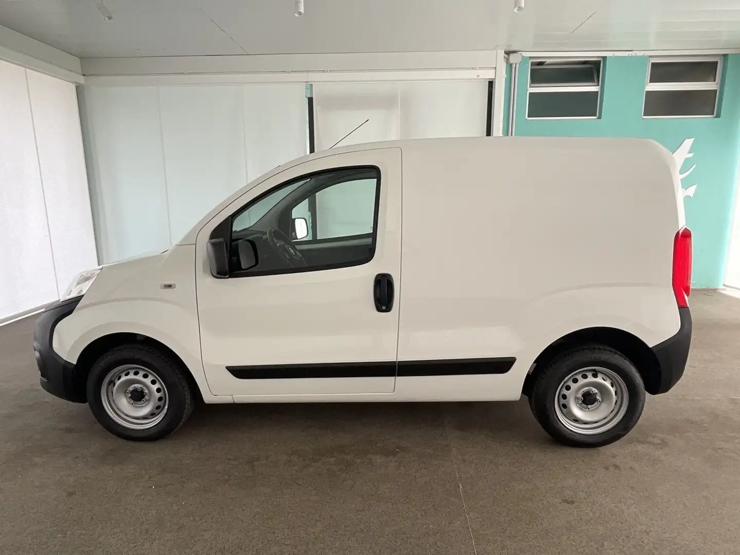 Fiat Fiorino 1.3 Multijet 80 CV E6 Белый - 2