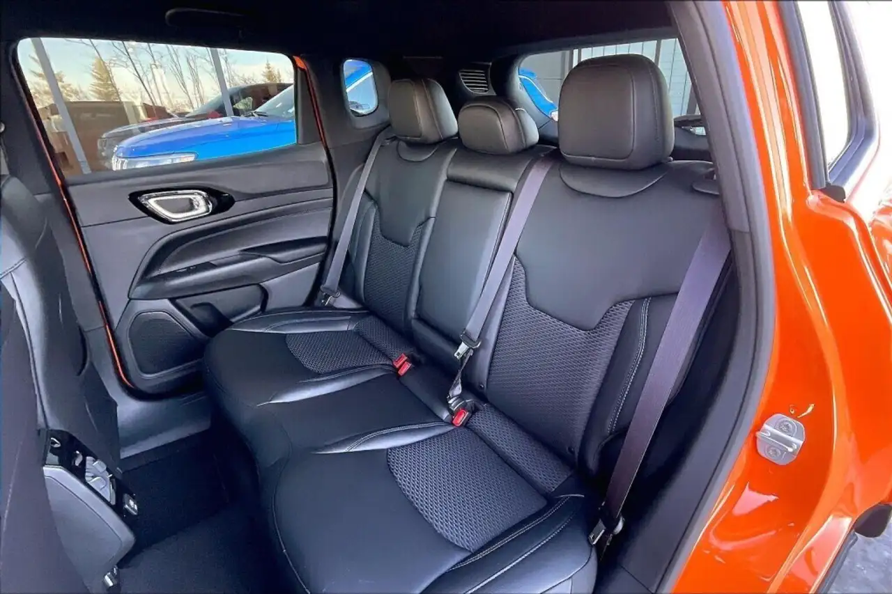 Jeep Compass снимка Jeep Compass