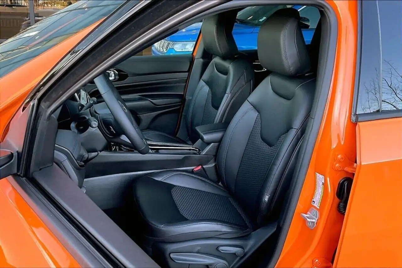 Jeep Compass снимка Jeep Compass