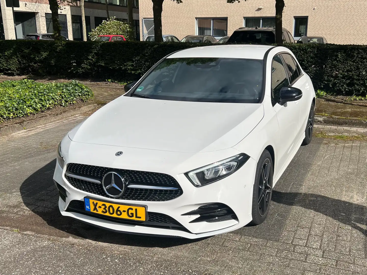 Mercedes-Benz A 180 A 180 amg bussines solution Wit - 1